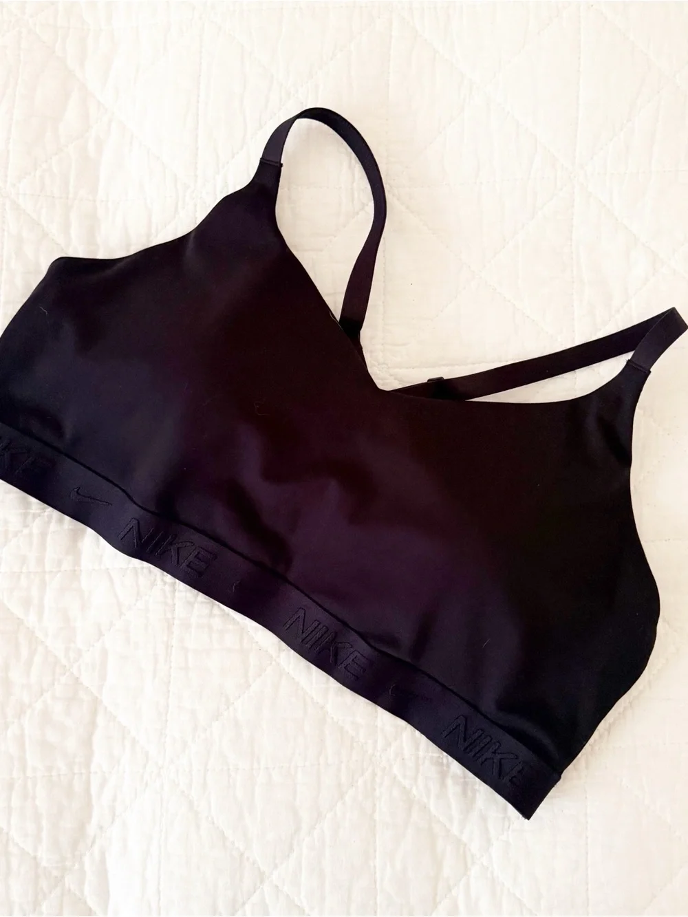 Nike Women's Black Swoosh Lightweight Bralette 1X